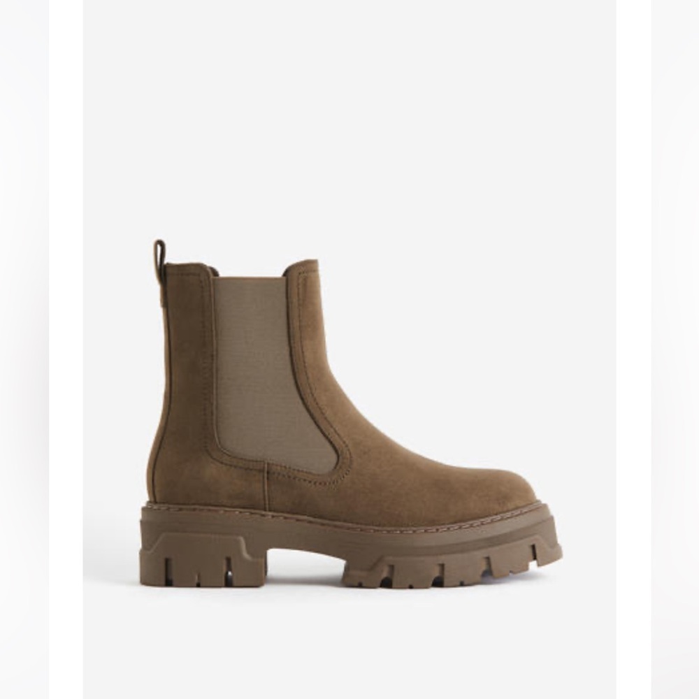 H&M Chunky Chelsea Boots